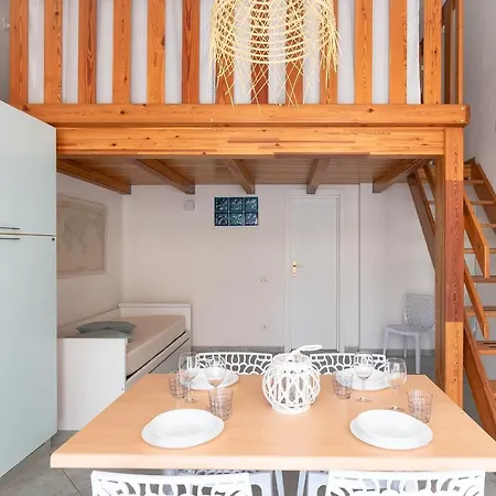 Casa Bolina, In Centro Con Posto Auto Privato Marina di Campo